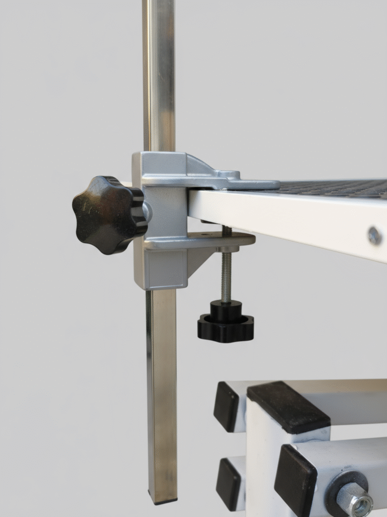 grooming arm clamp detail